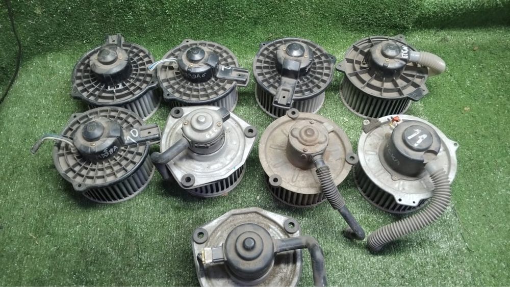 Моторчик печки Mazda