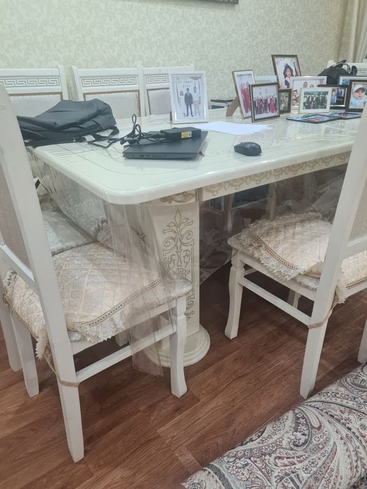 Продам стол 80 тыс. тенге