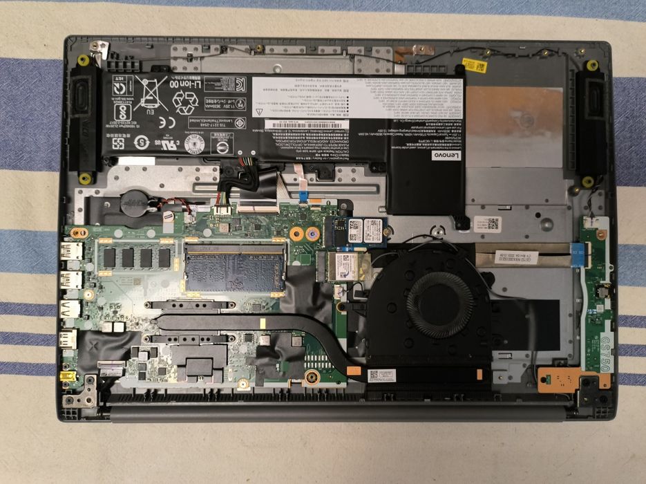 Lenovo ideapad 3 17ADA05 за части