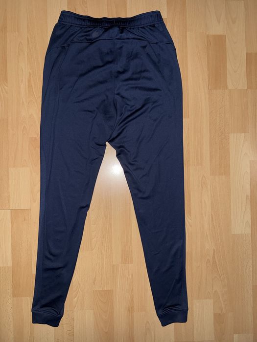 Спортно долнище на  Nike - Франция