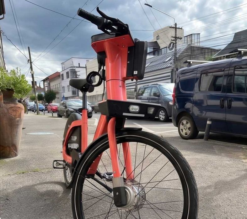 Bicicleta electrica de inchiriat+ angajare la cerere