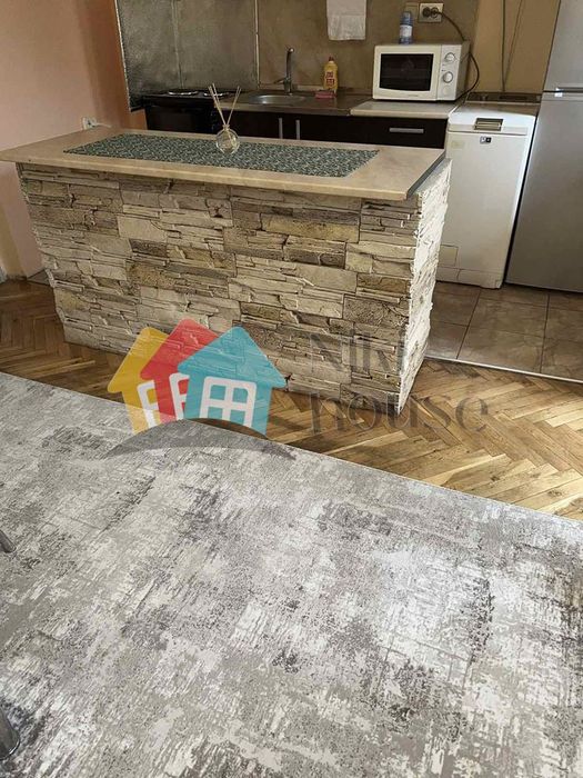 Дава се под наем Двустаен апартамент в Варна, Център - 55 кв.м за 331.5 € - Снимка #4