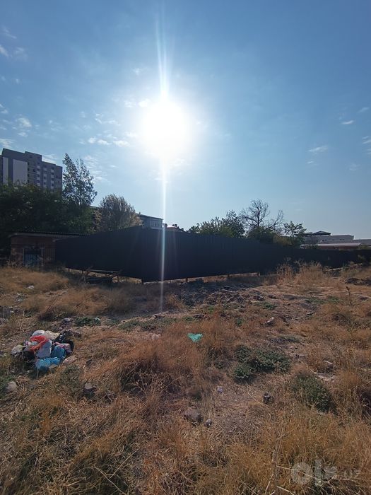 Nejiloy yer noturar bino biznes sentr bogʻcha Market qursa boladi