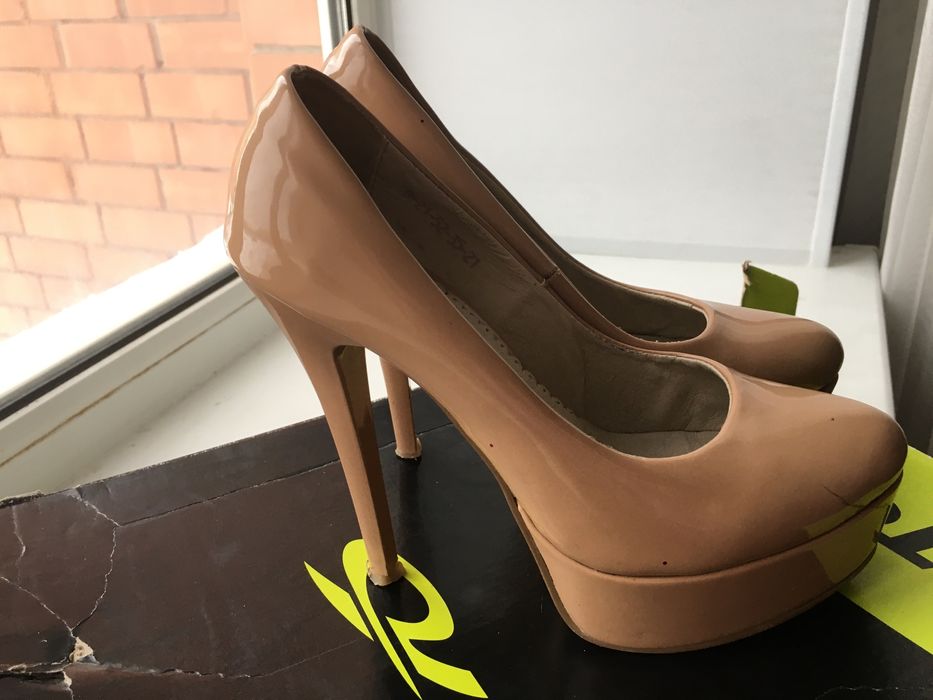 Летние туфли одевалось только на мероприятие