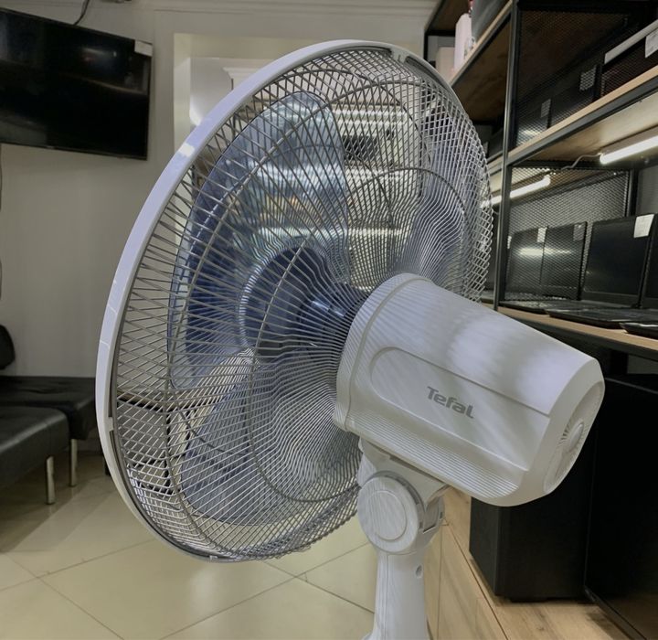 Напольный вентилятор Tefal VF4440