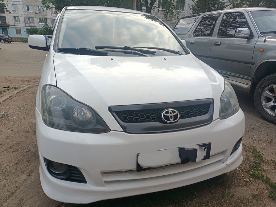 Toyota Ipsum,2004 год