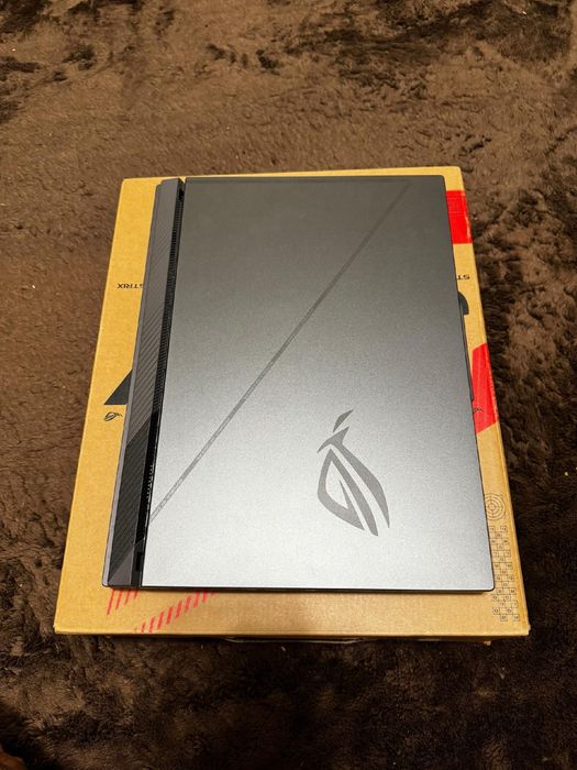 Asus rog strix g16