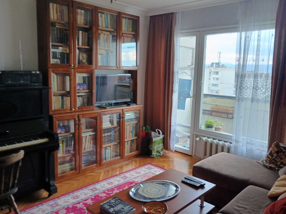 Продава се Тристаен апартамент в София, Фондови жилища - 94 кв.м за 2341 €/кв.м - Снимка #13