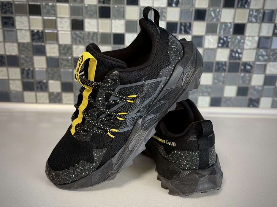 Adidasi NEW BALANCE Tektrel 42 !!!
