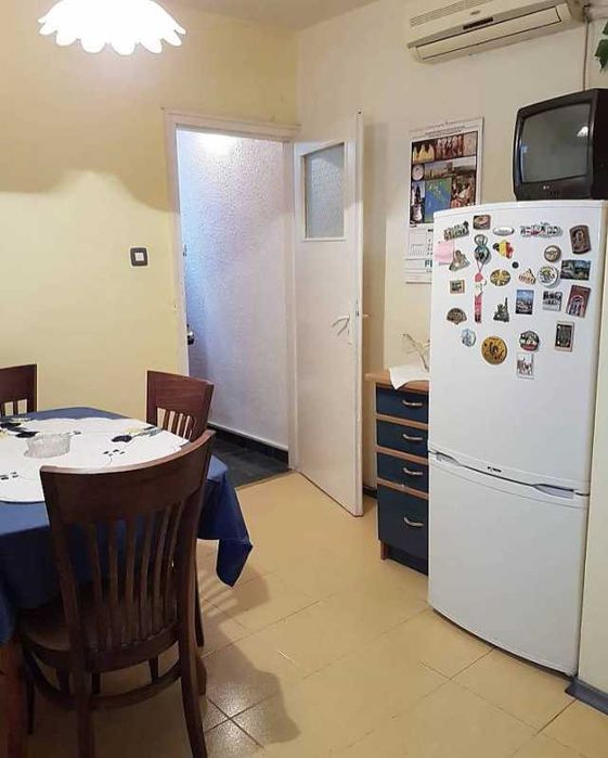 Дава се под наем Двустаен апартамент в Бургас, Изгрев - 64 кв.м за 225 € - Снимка #19