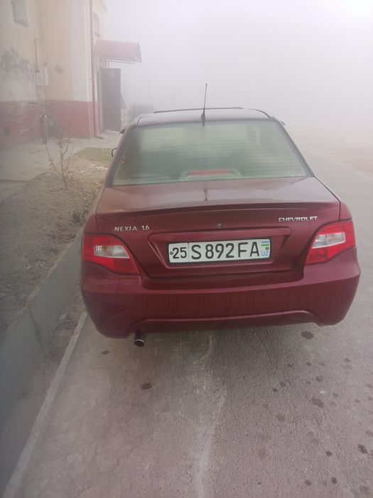 2 qol minilgan yaxshi moshin