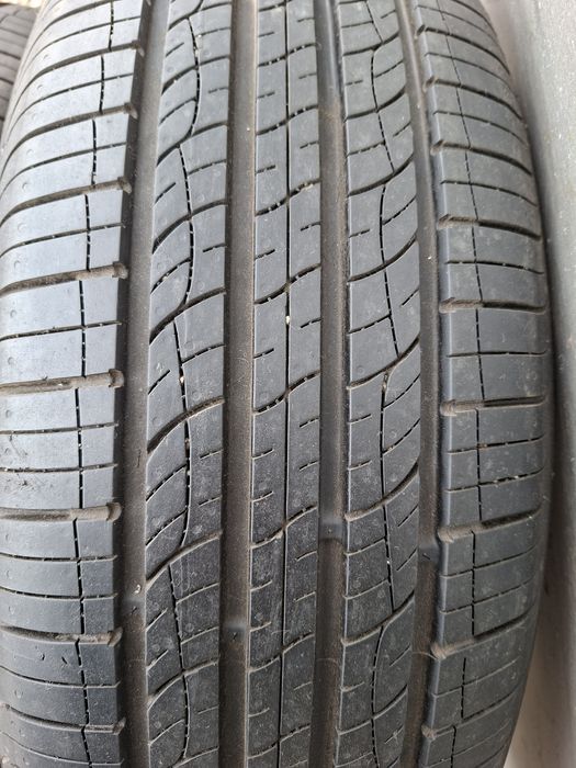 Продам шины 235/65/18 гити