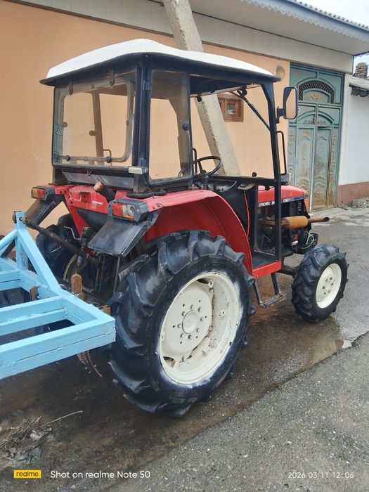 Mini traktor sotiladi