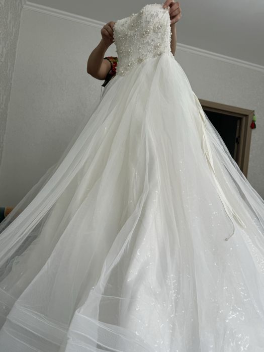 Свадебное платье с 3М шлейфом