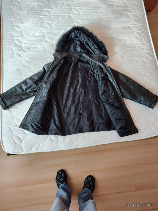 Дамско кожено яке