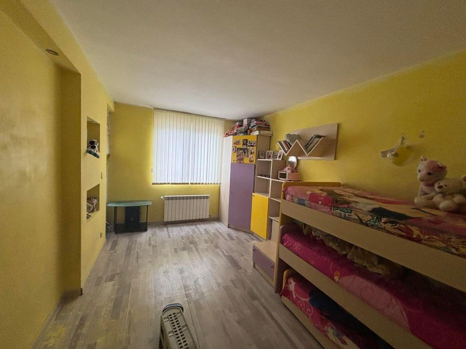 Тристаен,за продажба , ж.к. Младост 3