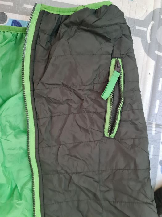 Демисезонная уни-куртка на мальчика/девочку