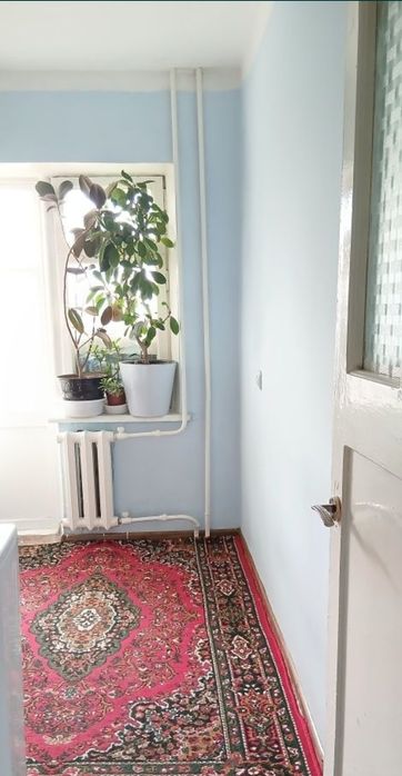 2/4/5 Буюк Ипак Йули Максим Горький 37м2 Средний ремонт Срочно