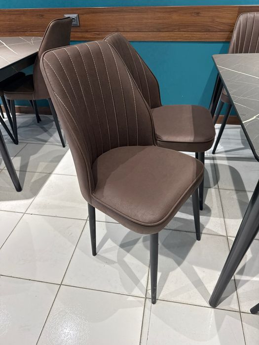 Стол стул сотилади идеал холатда!