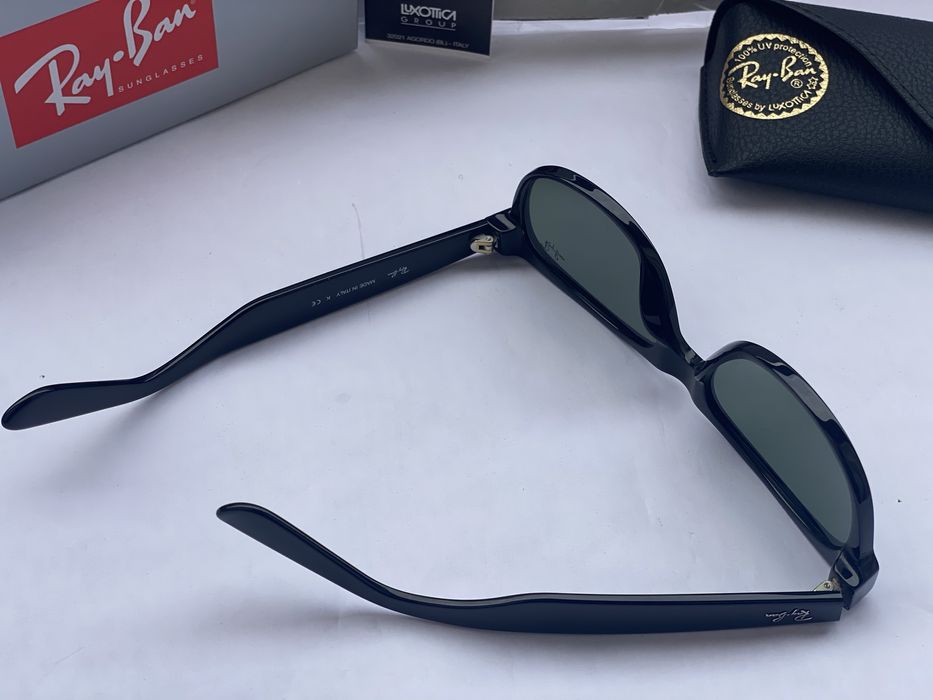 Ochelari de soare Ray Ban 2132 New Wayfarer Noi
