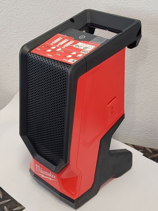 Boxa Milwaukee M18