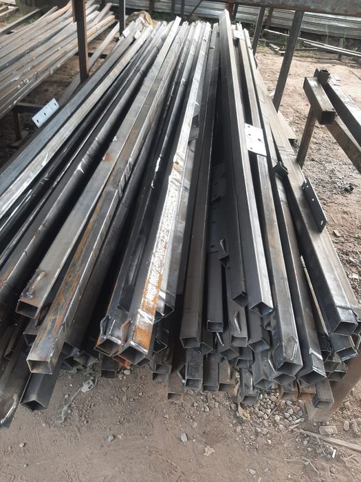 Бу квадратный металл для строику