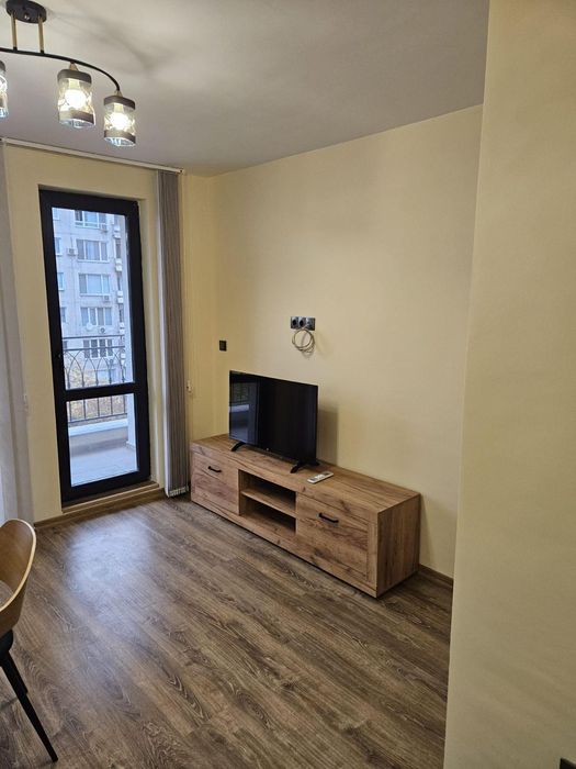 Дава се под наем Двустаен апартамент в Пловдив, Кършияка - 55 кв.м за 440 € - Снимка #2