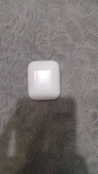 продам airpods 2