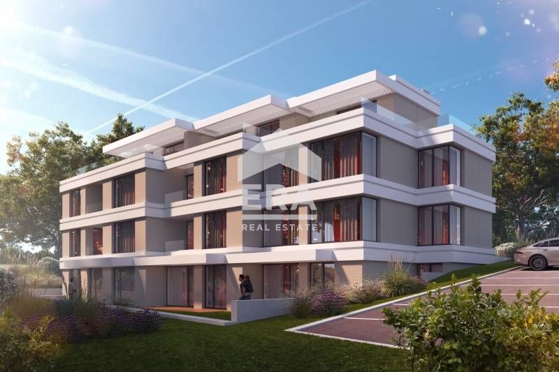 Продава се Тристаен апартамент в Варна, м-т Траката - 196 кв.м за 936 €/кв.м - Снимка #1