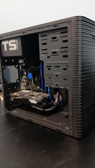 Геймърски компютър