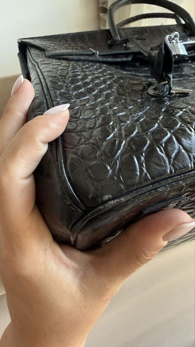 Geanta din piele de crocodil