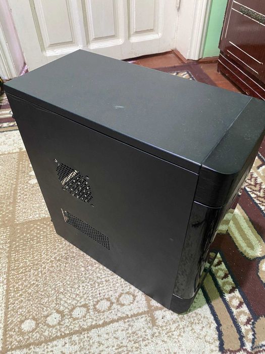 Intel Core i3-10100, Biostar H410, 4GB RAM