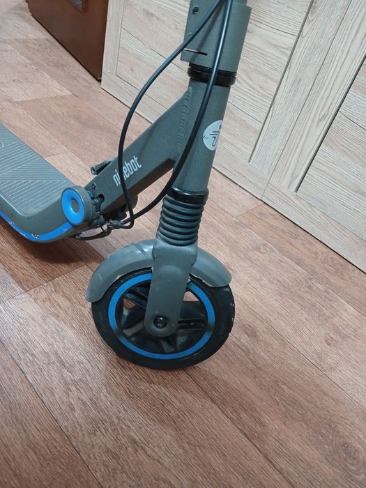 Продам электросамокат