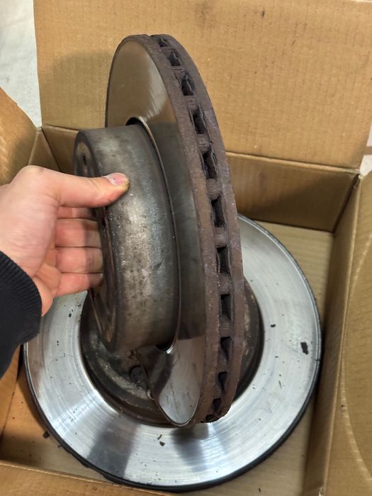 Placute frana fata ate mercedes c clas w204