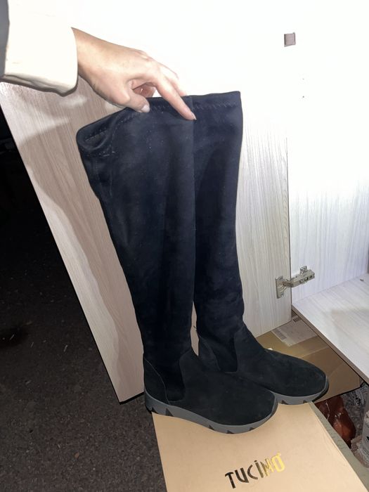 Продам женские сапоги