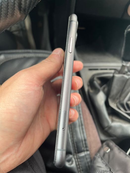 Iphone 11 в идеальном  состояние