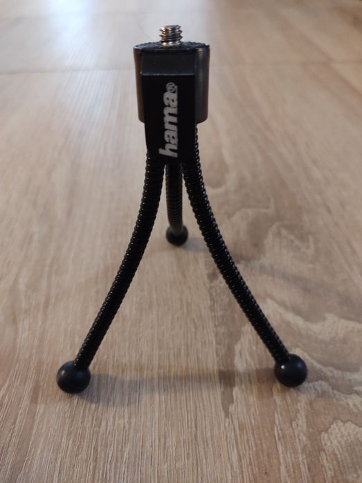 Trepied Hama camera foto -20 lei
-
15 lei