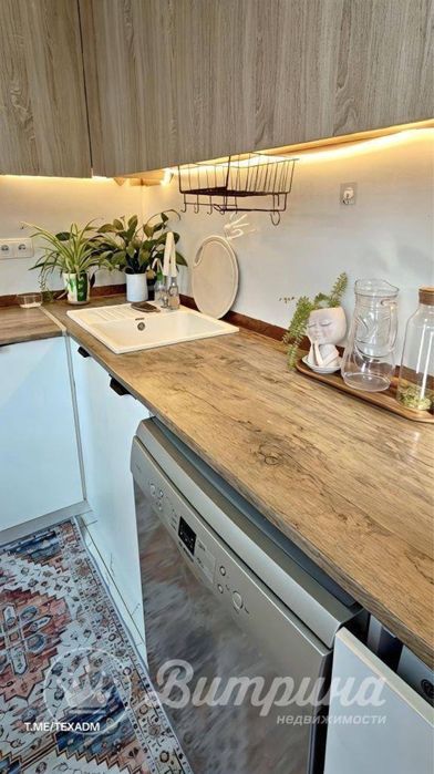 Продаётся 3-комнатная квартира ул. Паркент