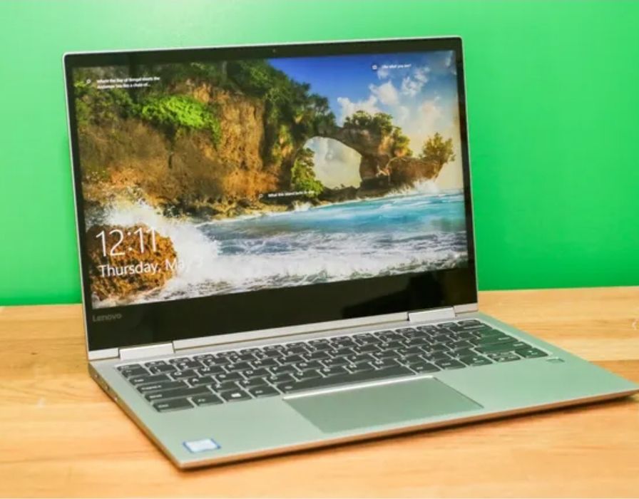 Laptop 2--1 Lenovo Yoga 730-13IWL + Stylus Inclus | i7 | 8GB | 512GB SSD | UHD Touch schimb cu macbook air sau ipad