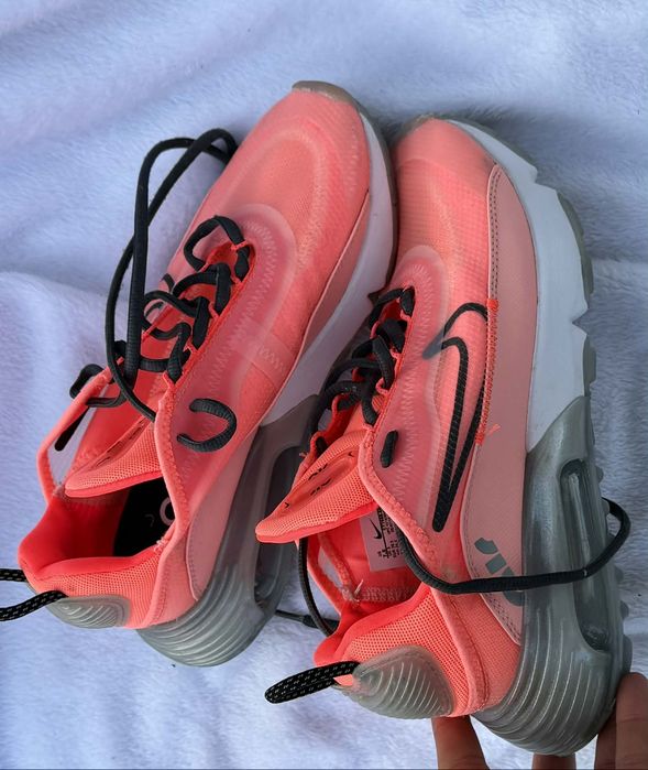 Nike Air Max 2090  Lava Glow Розови 38.5 момер