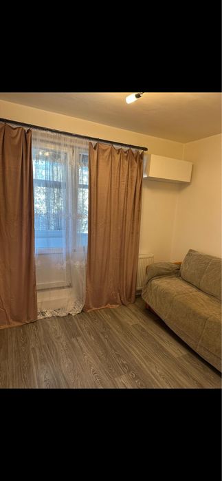 Inchiriez apartament 3 camere