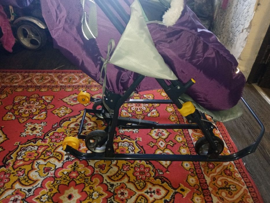 Продам санки детские