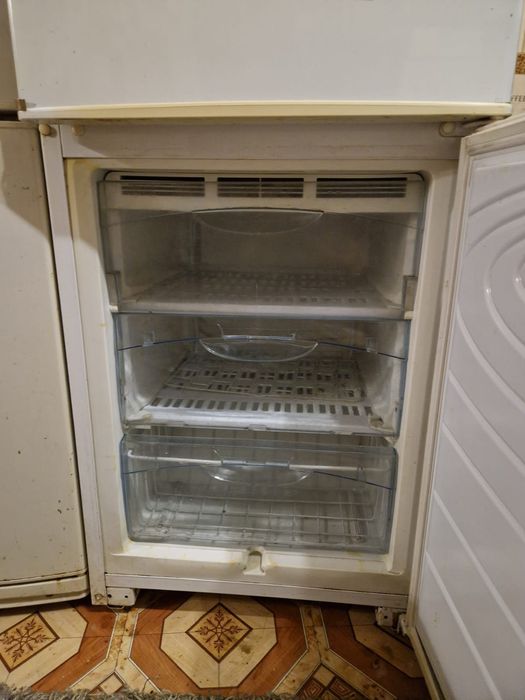 Холодильник Oscar