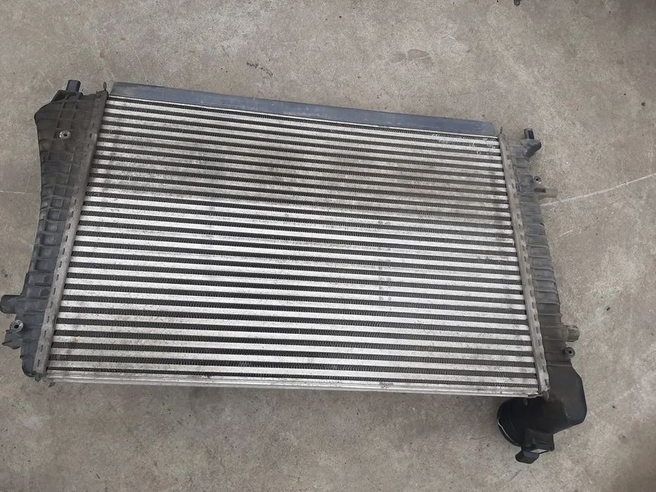 radiator intercooler cu senzor 2.0 tdi bmp  vw passat b6 3c 038906051c