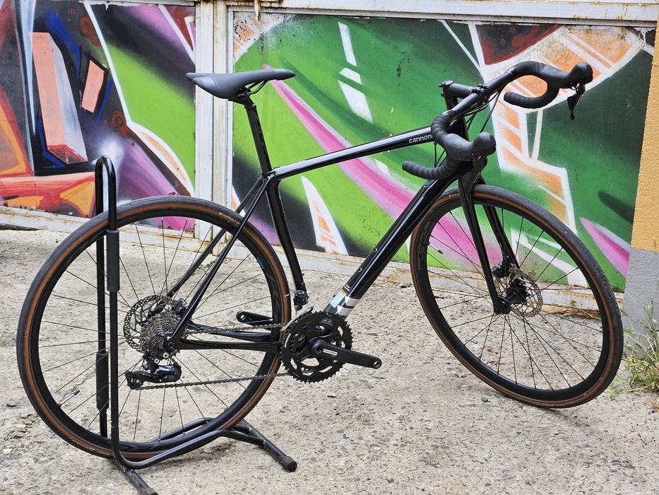 bicicleta  carbon endurance Cannondale Synapse 2020