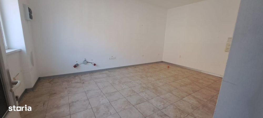Spațiu comercial pretabil pentru diverse activități – str. Ana Ipătesc