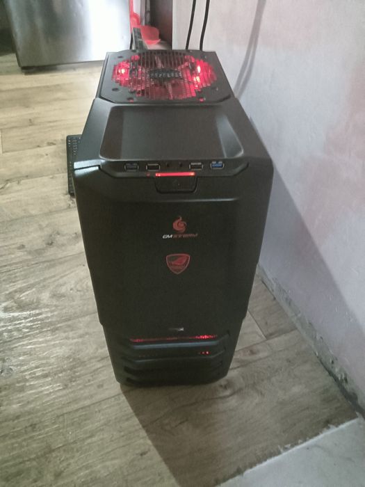 Игровой системный блок.