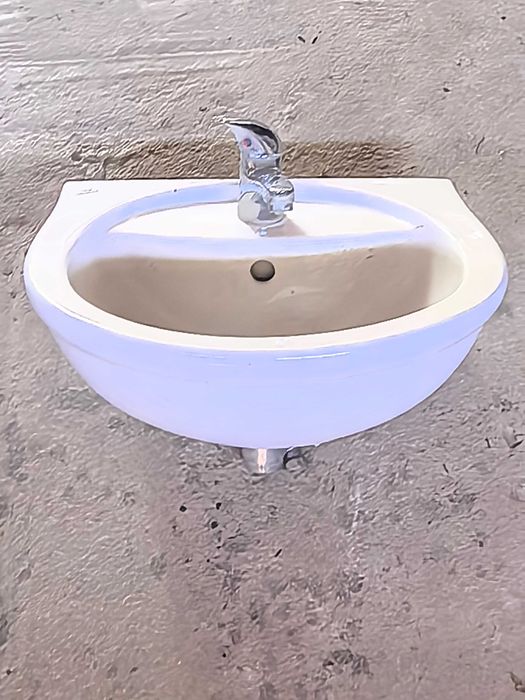 Мивка със смесител Ideal standart