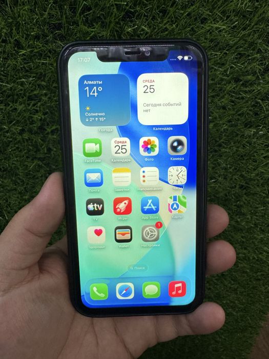 Продам Айфон 11 на 128 гб