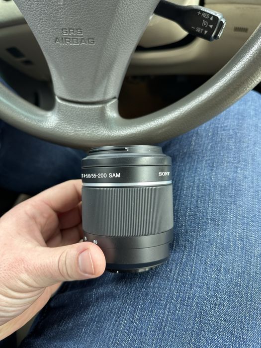 Sony DT 55–200mm F/4–5.6 SAM